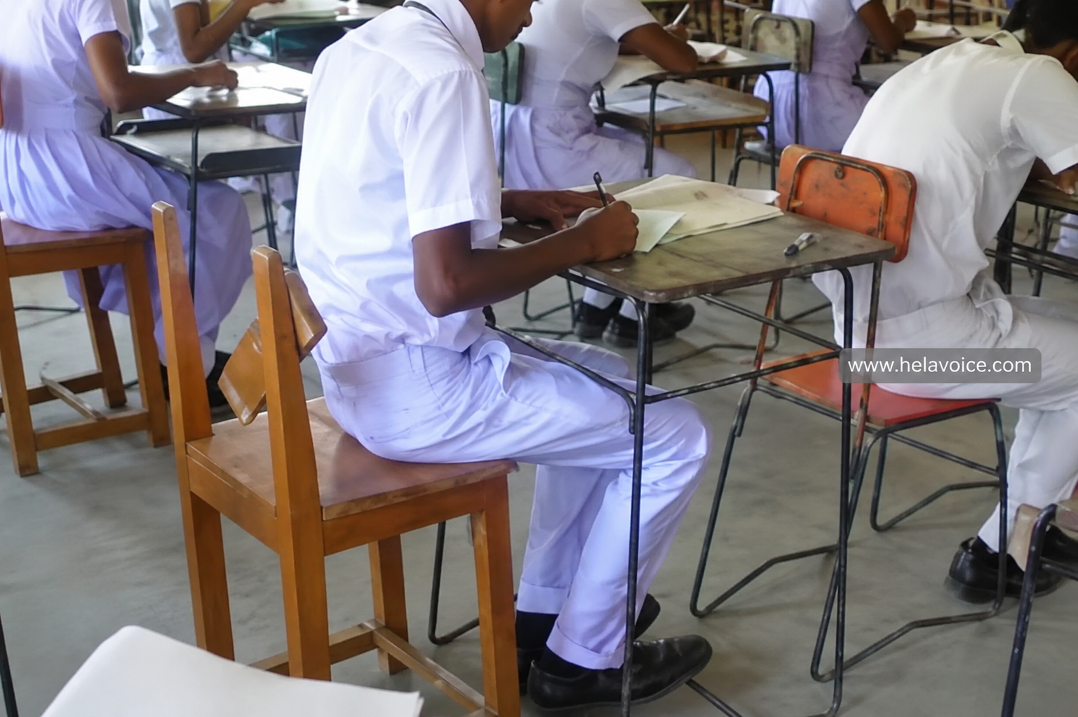 අයහපත් කාලගුණය හමුවේ විභාග පැවැත්වීම ගැන විශේෂ සාකච්ඡාවක්